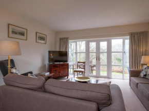 Pass the Keys Stouts Hill 3 Beautiful Cotswold cottage at Stouts Hill Manor No 3